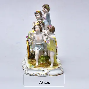 Коллекционная Фарфоровая статуэтка «ПУТТИ - Триумфаторы», Scheibe-Alsbach Германия.