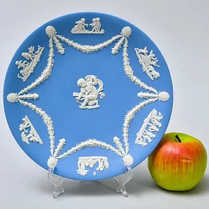 Коллекционая Тарелка «Античные сюжеты с путти» фарфор WEDGWOOD, Англия -70гг.