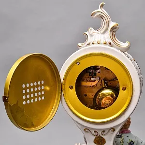 Редкость! Механические Фарфоровые Часы с боем «Свидание на пленэре», Franz Hermle & Sohn Германия 50 гг.