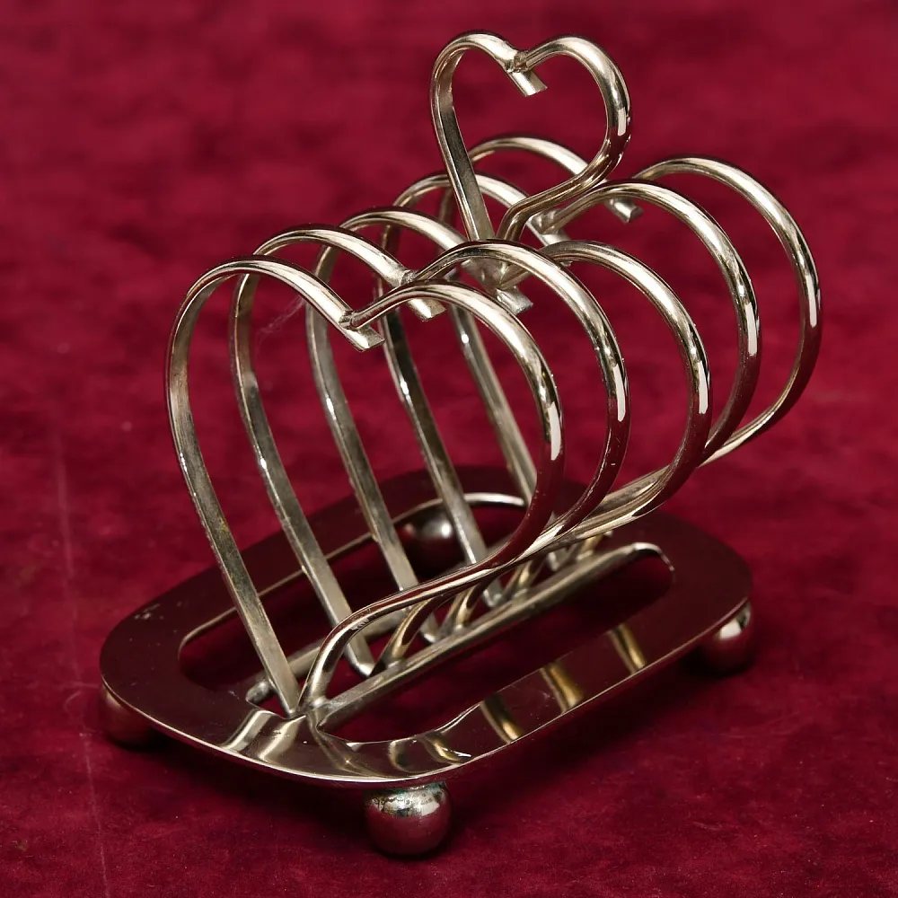 Винтажная Металлическая Подставка для Тостов "СЕРДЦЕ", Silverplate, SHEFFIELD Англия.