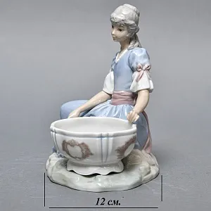 Парные Фарфоровые статуэтки - подставки для ювелирных украшений «Дама и кавалер», Lladro Испания. 