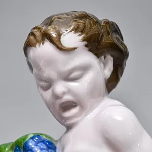 Редкая! Фарфоровая статуэтка «Мальчик с виноградом и собака», ROSENTHAL Германия, первая половина ХХ века. 