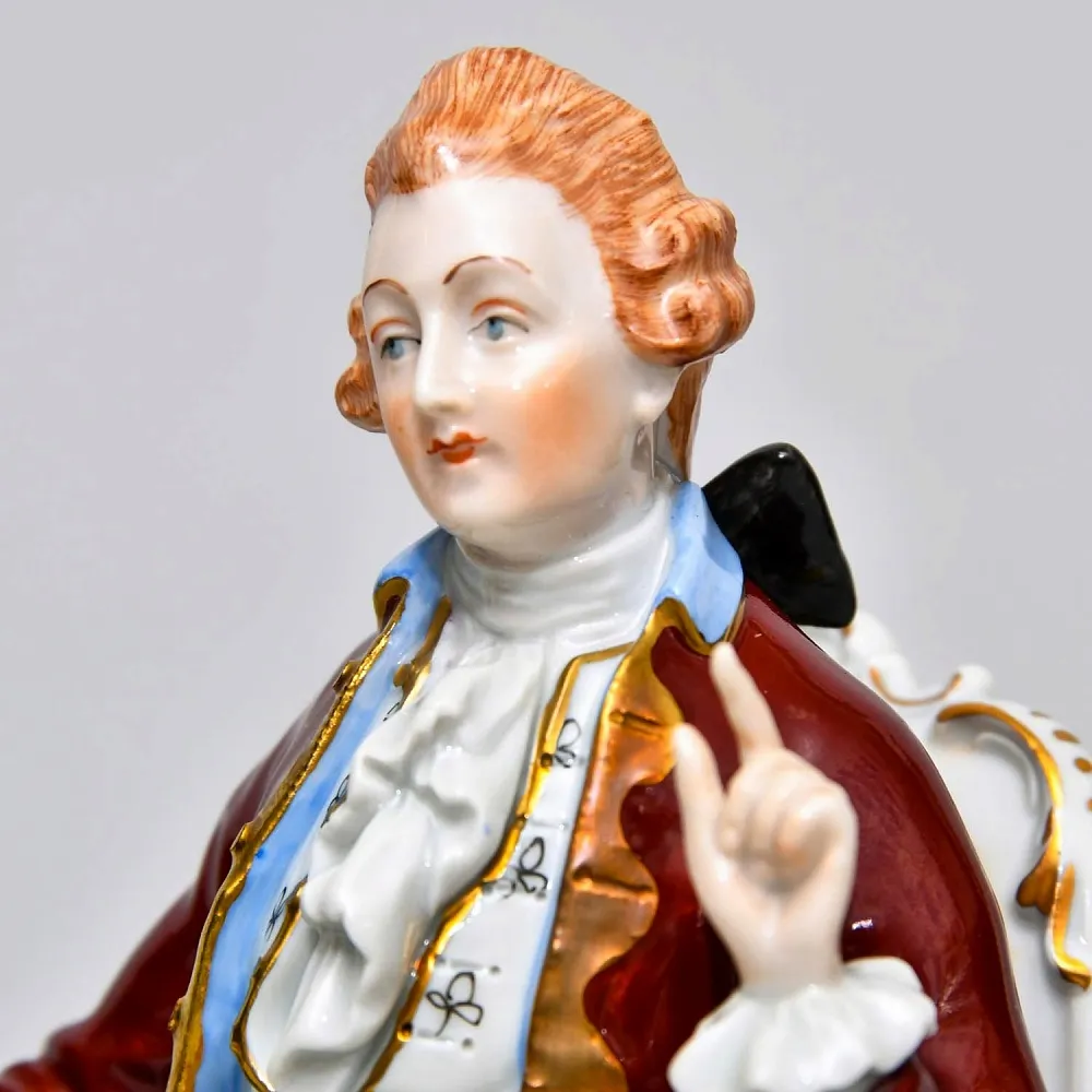 Коллекционные Парные статуэтки «Дама и Кавалер. Светская беседа», Фарфор SP Dresden, Германия.