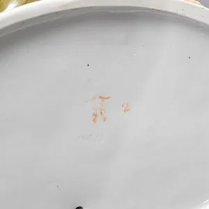 Коллекционная статуэтка «Обнаженная девушка с зеркалом и павлином», Фарфор, FASOLD & STAUCH Германия.