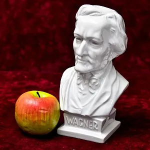 Коллекционный Фарфоровый Бюст - Статуэтка «Композитор Рихард ВАГНЕР - WAGNER» HEREND Венгрия.