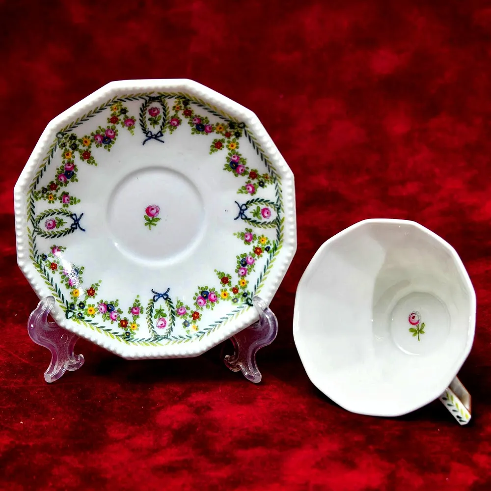 Редкая!!! Коллекционная Кофейная пара «Цветочный орнамент», фарфор Nymphenburg, Германия.