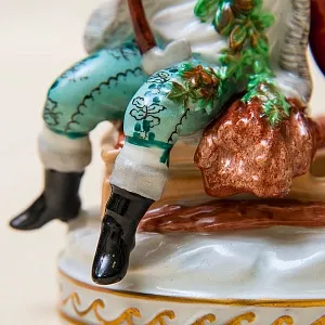 Фарфоровая статуэтка «Дети - Маленькие помощники» SP Dresden, Германия середина ХХ века.