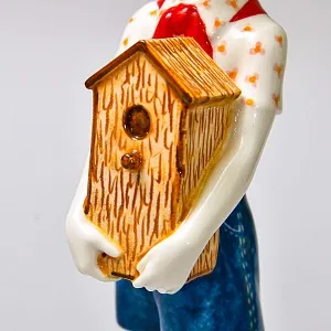 Авторская Коллекционная Фарфоровая Статуэтка «Пионер со скворечником», Россия.