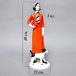 Большая Коллекционная Фарфоровая статуэтка «Сеньора Сант Анжело», GOEBEL Германия. 