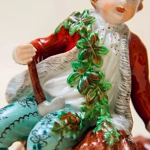 Фарфоровая статуэтка «Дети - Маленькие помощники» SP Dresden, Германия середина ХХ века.