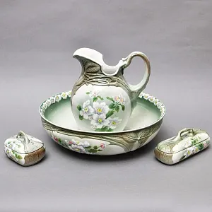 Фаянсовый Набор для Умывания «Яблоневый цвет», K&G Luneville Франция, 1900 - 1920 годы.