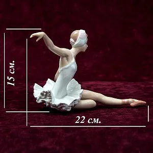 Коллекционная Фарфоровая статуэтка «Балерина - Лебединое озеро» Lladro, Испания.