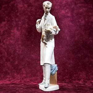 Редкая! Коллекционная Фарфоровая статуэтка «Ветеринар» Lladro, Испания - 1972 год.