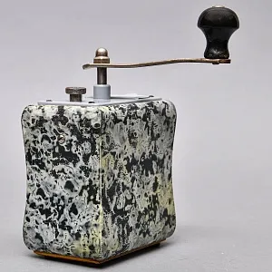 Редкость! Узкая Ручная Механическая Кофемолка «Мокка» Zassenhaus Германия.