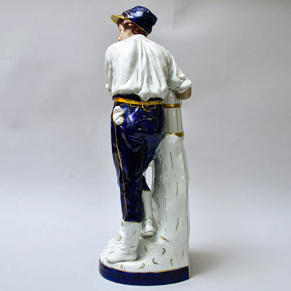 Большая Фарфоровая Статуэтка «Юноша Водонос» ROYAL DUX BOHEMIA, Чехословакия -1957 год.