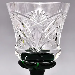 Антикварный Хрустальный Бокал для Вина с цветной зелёной дорожкой в ножке, Annahütte Германия.