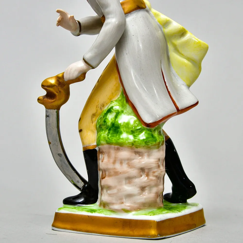 Коллекционная Фарфоровая Статуэтка «Солдат - Офицер кавалерии», Германия - вторая половина ХХ века.