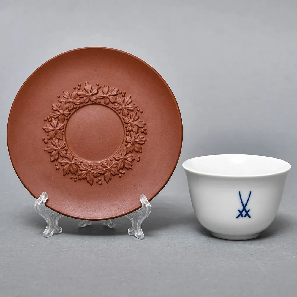 Коллекционная Фарфоровая Кофейная пара - пиала с блюдцем  MEISSEN / МЕЙСЕН, Германия.