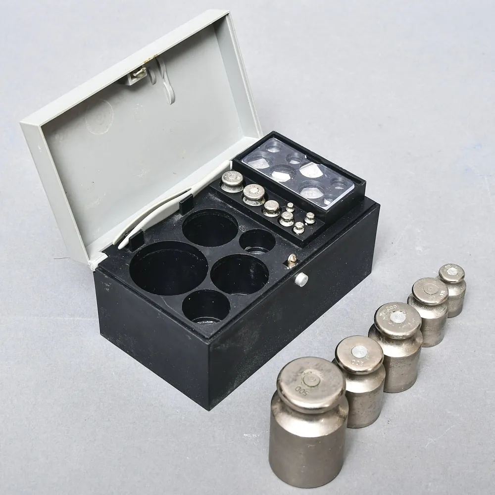 Винтажный Набор Гирь и Разновесов для Весов, Аптек и Химкабинетов, НМИЗ СССР -1983 г.