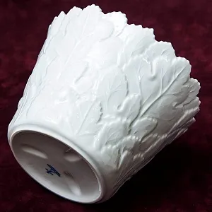 Фарфоровая Ваза - Кашпо «ДУБОВЫЕ ЛИСТЬЯ», FURSTENBERG, Германия, 70 -е годы ХХ века.