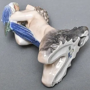 Коллекционная Фарфоровая статуэтка «Фавн с попугаем», Royal Copenhagen Дания, 50-е годы.