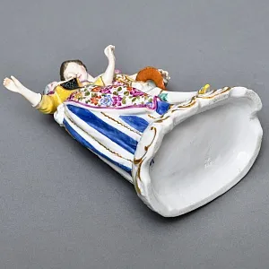 Коллекционная Фарфоровая статуэтка «Пара на Карнавале», Edme Samson Франция, 1940 - 1969 годы. 