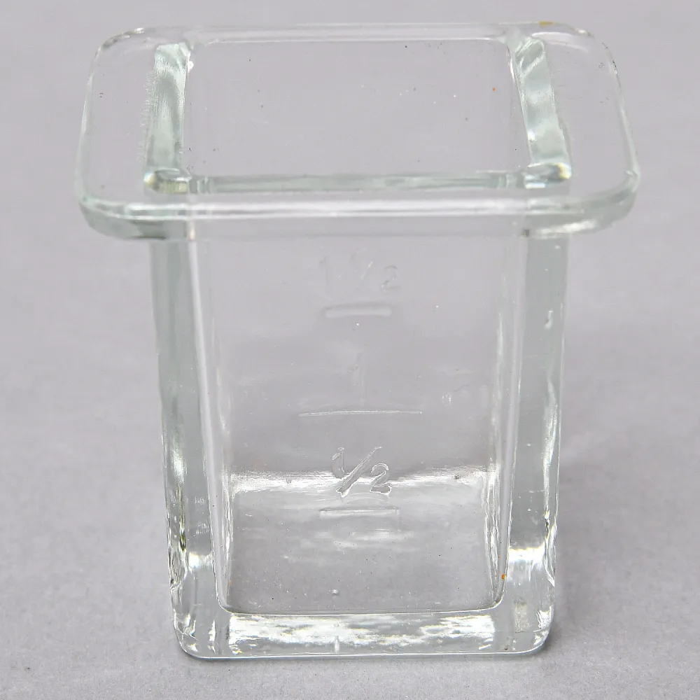 Старинная Настенная Ручная Механическая Кофемолка «Виноградная Гроздь», Голландия.