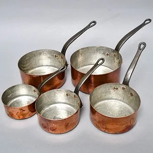 Винтажный Набор из 5-ти Медных Ковшиков разных размеров Франция, середина ХХ века.