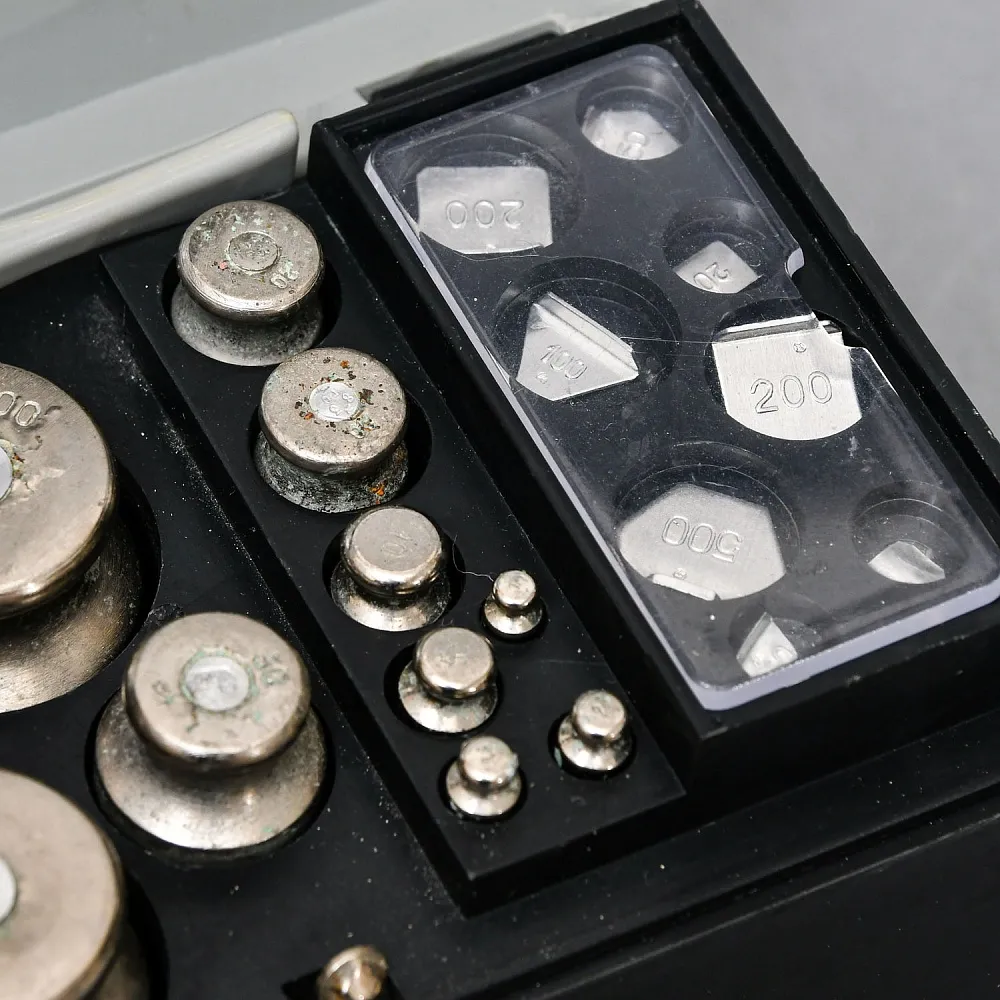 Винтажный Набор Гирь и Разновесов для Весов, Аптек и Химкабинетов, НМИЗ СССР -1983 г.