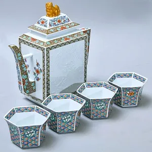 Фарфоровый Чайный сервиз на 4 персоны «Японский символизм», Япония - конец ХХ века.