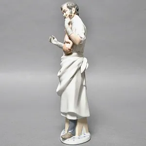 Редкая! Большая Коллекционная Фарфоровая Статуэтка «Врач Акушер» Lladro, Испания -1971 год.