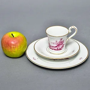 Фарфоровая Кофейная пара + тарелка «Пейзаж у реки», Hochst Германия, середина XX века.