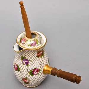 Фарфоровый Кувшин - Чайник для подачи горячего шоколада «Цветочная россыпь» с лопаткой, Франция.