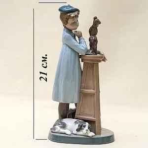 Коллекционная Фарфоровая статуэтка «Маленький скульптор» Lladro, Испания - 1985 год.