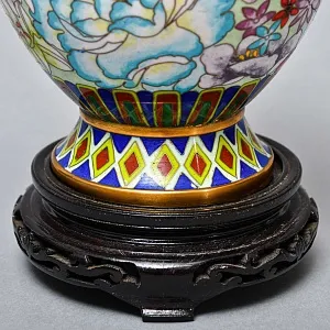 Декоративные Парные Вазы «Летний сад» в технике «Клуазоне» Н -30 см., Китай 50 -е годы ХХ века.