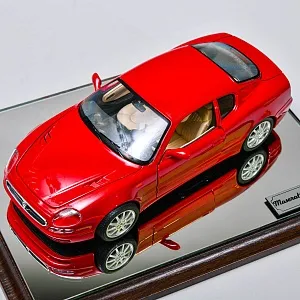 Коллекционная Металлическая Модель «Автомобиль - Maserati 3200 GT» Германия.
