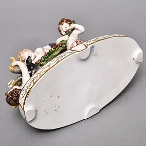  Антикварная Фарфоровая статуэтка «Три путти, играющие с козлом», Ludwigsburg Германия, 1919 - 1927 гг.