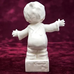 Коллекционная Статуэтка «SOAP» - «МЫЛО» Фарфор, Goebel, Германия, 80 -е годы ХХ века.