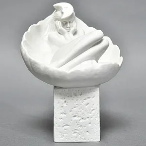 Коллекционная Фарфоровая статуэтка «Девушка, Знак Зодиака - Рак», Royal Copenhagen Дания.