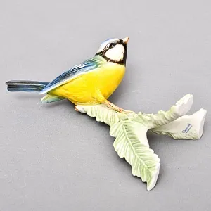 Коллекционная Фарфоровая статуэтка «Птица - Синица на еловой ветке», Goebel Германия -1979 год. 