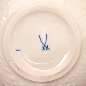 Коллекционная Шкатулка - Бонбоньерка «Голубые Цветы», Фарфор MEISSEN Германия.