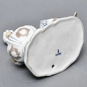 Парные Фарфоровые статуэтки - подставки для ювелирных украшений «Дама и кавалер», Lladro Испания. 