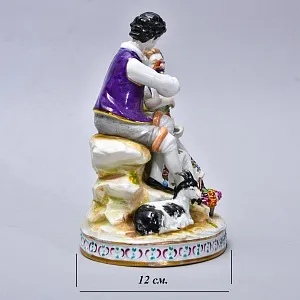 Антикварная Фарфоровая статуэтка «СВИДАНИЕ. ПТИЦА В РУКЕ», Aelteste Volkstedter Германия.