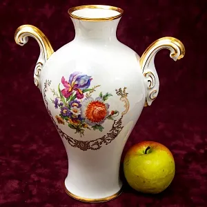 Коллекционная Фарфоровая Ваза с ручками «Цветы - Летний Букет», Германия середина ХХ века.