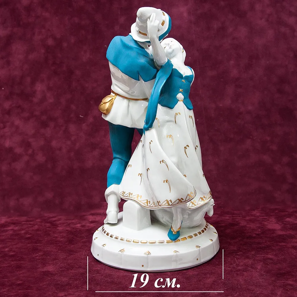 Большая Антикварная Фарфоровая Статуэтка «СЕЛЬСКИЙ ТАНЕЦ», HERTWIG Германия -1914 год.