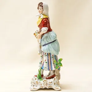 Парные Фарфоровые статуэтки «Сельская Ярмарка» Н-22см. SITZENDORF, Германия - 50гг..