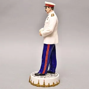 Коллекционная Авторская Статуэтка «Генералиссимус СССР - Сталин И.В.», фарфор, Россия. 