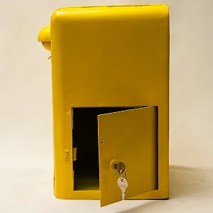 Редкость! Легендарный Жёлтый Ящик «СпортЛото - СССР» образца 1970 года.