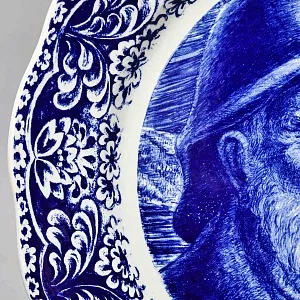 Декоративная Фарфоровая Тарелка - Блюдо «Старый моряк», DELFTs - Royal Boch Бельгия. 