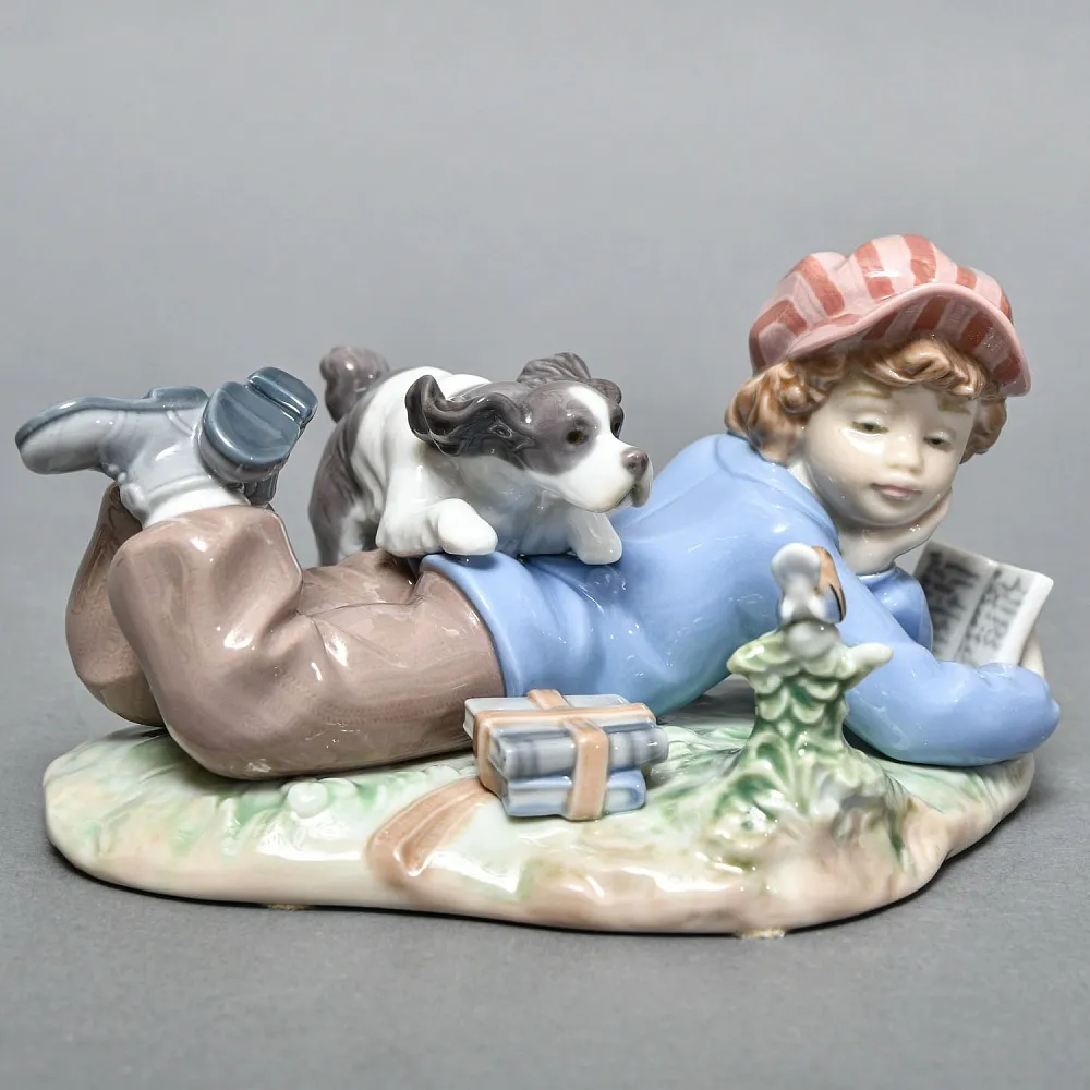 Коллекционная Фарфоровая статуэтка «Мальчик с собакой и птицей», Lladro Испания. 